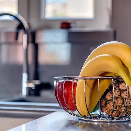 Takis Guesthouse- Laoura-hermoupolis * ארמופוליס