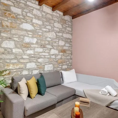 Apartment Takis Guesthouse- Laoura-hermoupolis *